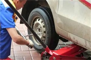 达日附近拖车24小时服务热线电话